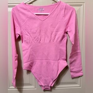 MRGINT Bodysuit in Pink Size Large V Neck Long Sleeved Snap Closure NWOT
